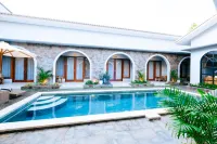 Villa Koura Kuta -  Holiday Villas