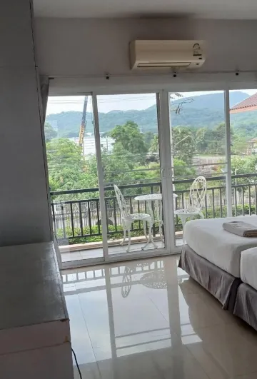 ห้องดีลักซ์เตียงแฝดพร้อมวิวสวนสาธารณะ