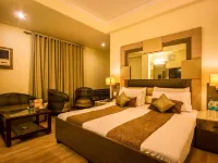 The Suncourt Hotel Yatri Hotels near Karol Bagh