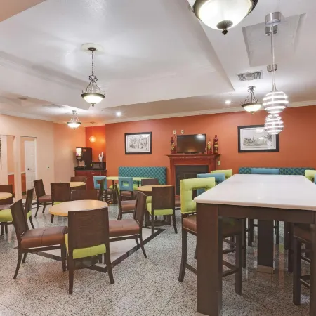 La Quinta Inn & Suites by Wyndham St. Augustine