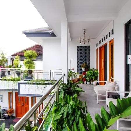 Nexdeco House Homestay Syariah Solo