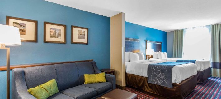 Comfort Suites Hotels in St. Clair County