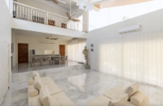 Kontor Villa - 2 mins TC | Private Bathtub | Pool