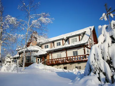 Lodge Clubman Hotel di 