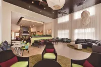 莫比爾I 65機場大道Homewood Suites by Hilton - 停車場