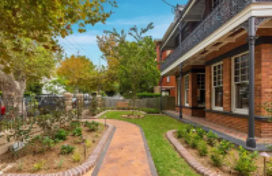 Dalziel Lodge Hotels near St Leonards Station