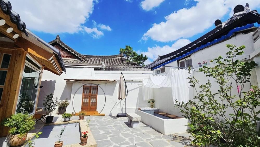 Jeonju Stay Yunseul Private Pension Hotels in Jeonju