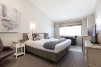 Colonial Court Motor Inn