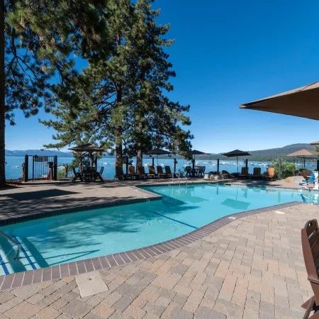 Red Wolf Lakeside Lodge