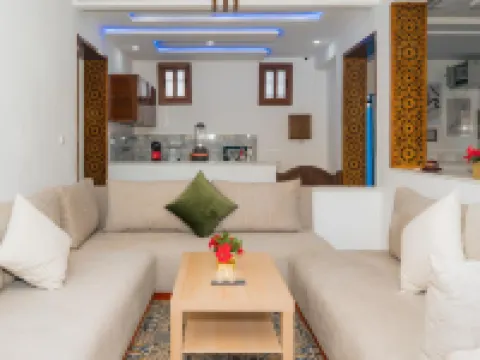 ダール ブランカ シェフシャウエンのホテル