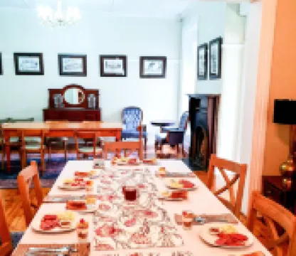 Bauhenia Guesthouse