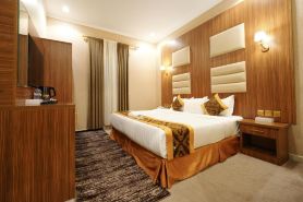 Golden Pearl Hotel