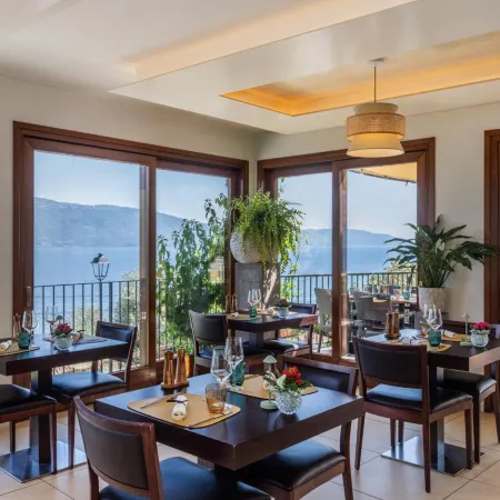 Hotel Meandro - Lake View