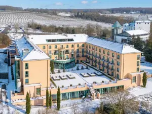 Victor's Residenz-Hotel Schloss Berg