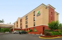 Holiday Inn Express Fairfax - Arlington Boulevard Hotels in Fairfax