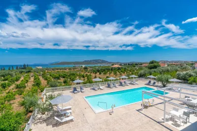 Leonidas Resort