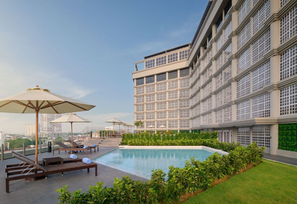 [AC Hotel by Marriott Ipoh의 야외 수영장 이미지]