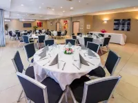Hôtel Ariane Hotels in Istres
