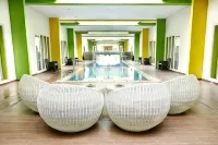 MaxOneHotels at Resort Makassar - piscine