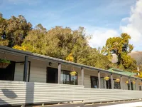 Ivorytowers Accommodation Hotels in Fox Glacier