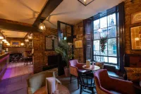 Rockingham Arms by Greene King Inns - parking