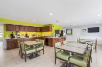 Quality Inn Gallatin-Nashville Metro - Breakfast