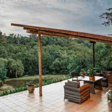 Bushbaby Valley Lodge Hotel Exterior