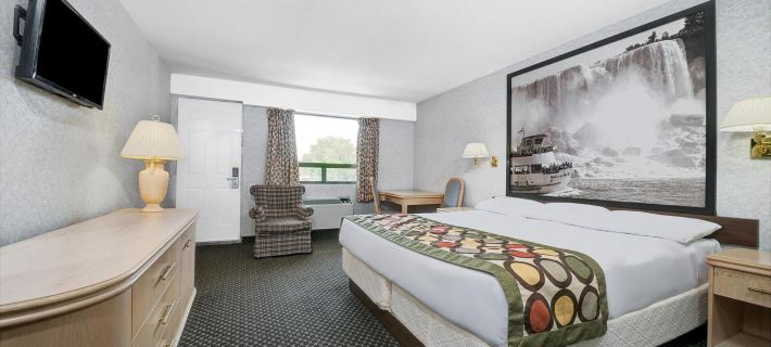 Super 8 by Wyndham Niagara Falls North Hotel a Cascate del Niagara