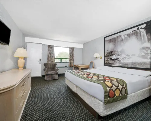 Super 8 by Wyndham Niagara Falls North Hotels in Niagara Falls