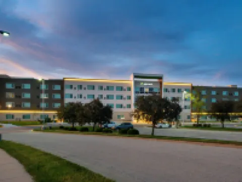 Element Overland Park Hotels in Overland Park
