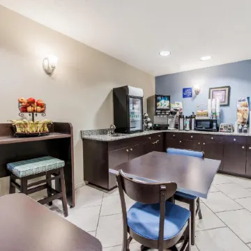 Microtel Inn & Suites by Wyndham Georgetown