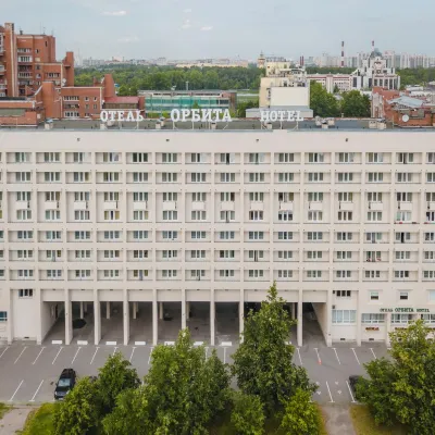 Hotel Orbita Hotel dekat Stasiun Lesnaya