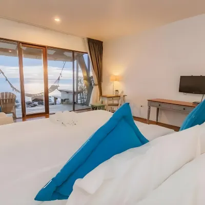 Warapura Resort Отели рядом с достопримечательностью «Пляж Конг Кои»