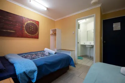 1770 Beachside Backpacker Hotels in 