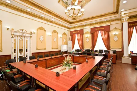 Бристоль Центральная Отели в г. Таганрог