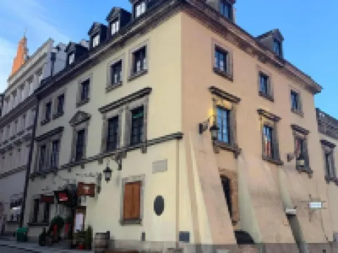 城堡旅館 鄰近亞當·密茨凱維奇文學博物館的酒店