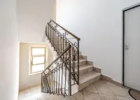 Emilia Suite Essence