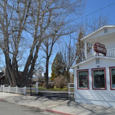 Silver Maple Inn