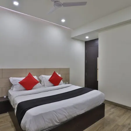 Hotel Grand Ambience