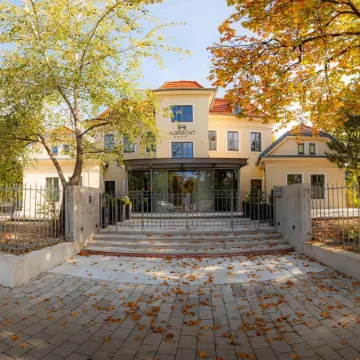 Hotel Albrecht Отели рядом с достопримечательностью «Славин»