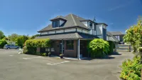 Aston Court Motel
