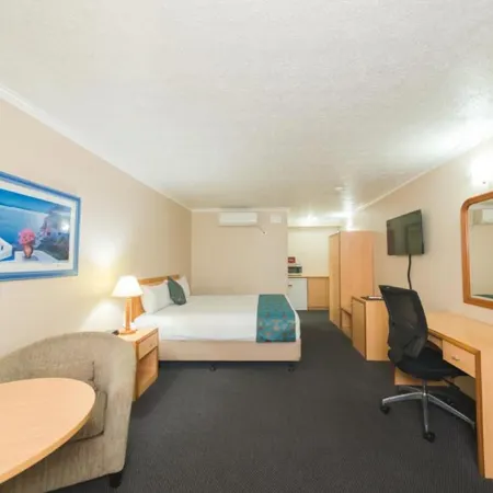 Harbour Sails Motor Inn
