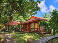 Tan Son Nhat Con Dao Resort Hotels near Ben Dam Port
