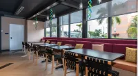 Tru by Hilton Florida City - Breakfast