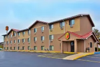 Super 8 by Wyndham Tuscaloosa