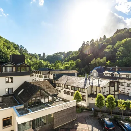 Hotel Zugbrücke Grenzau Gmbh