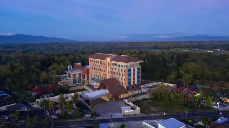 Hotel Santika Gunungkidul - Jogjakarta  