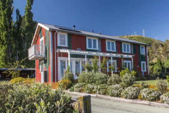 The Pear Orchard Lodge Hotels in 