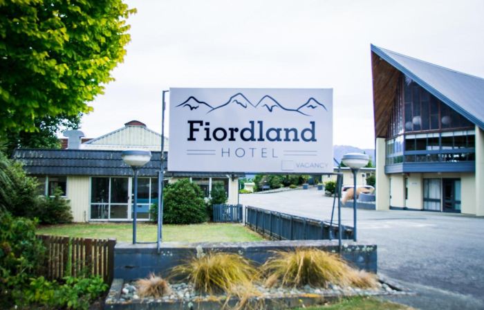 Fiordland Hotel