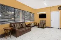 Travelodge by Wyndham Reno Downtown